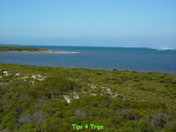 Located near Lake Thetis is Hansen Bay Lookout. The view looks out acoss the Indian Ocean.