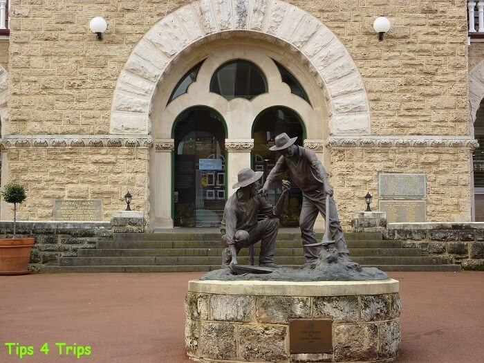 Statue of miners in front of Perth Mint. What you need to know when taking a Perth Mint Tour in Western Australia. A Perth day trip for all ages and families with kids.