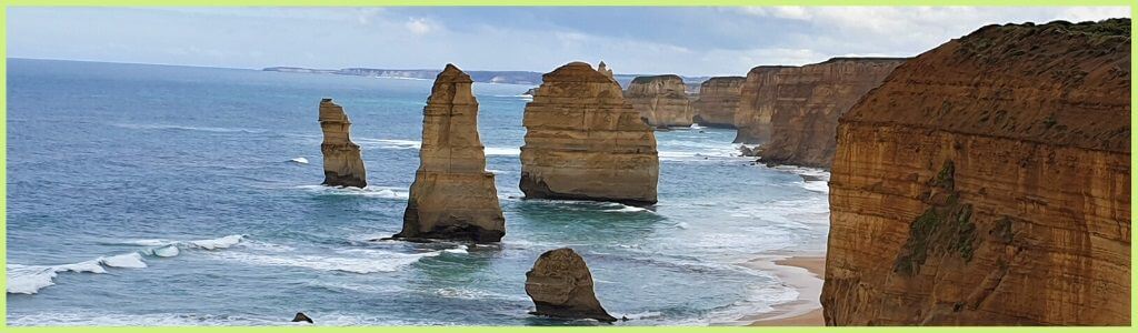 the pillar rocks in the ocean known as the 12 Apostles