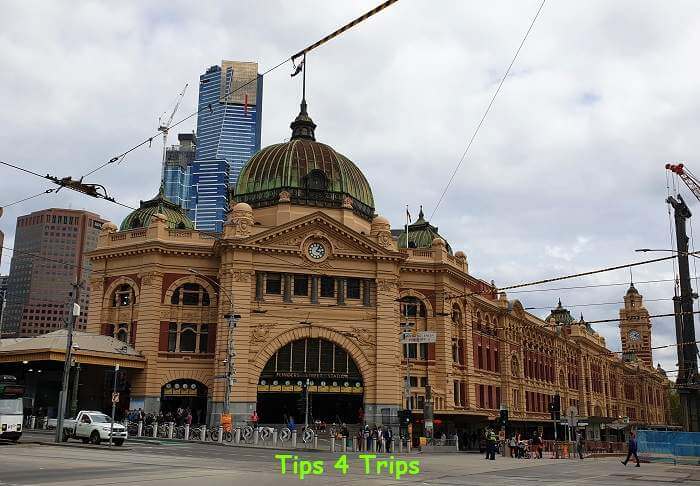 The facade of Flinders Street Station